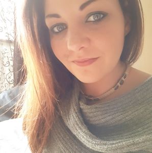 Meet your Posher, Leslie